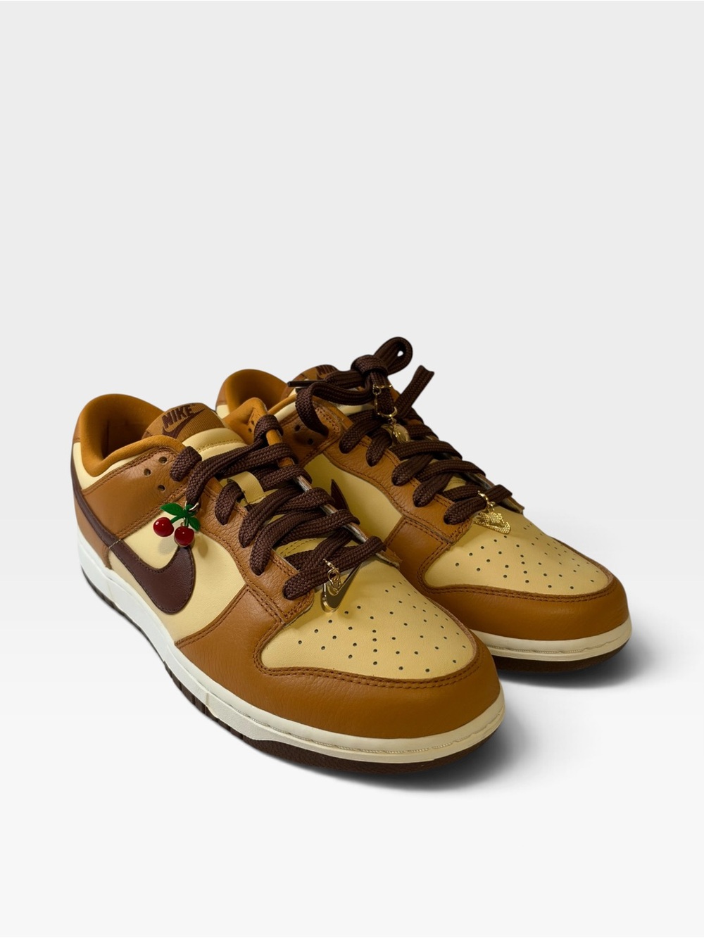 Nike Women’s Low-Top Sneakers in Tan, Cream and Dark Brown